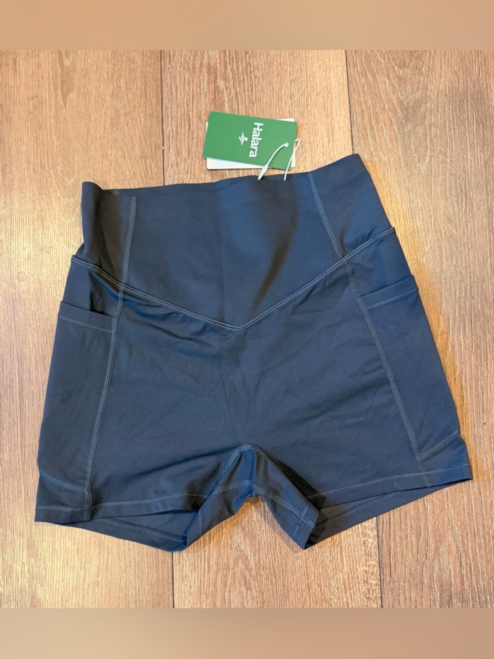 Halara UltraSculpt Black Biker Shorts S High Waisted Scrunch Butt Pockets